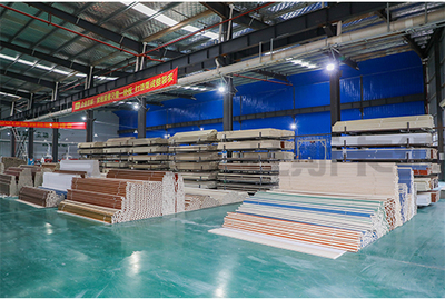 一家集成墻飾加盟店到底是怎么賺錢的呢?